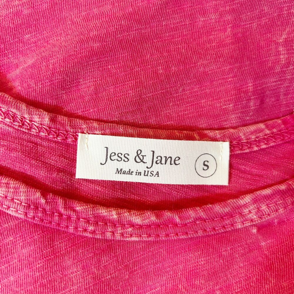 Jess & Jane Happy Days Raspberry Daisy Flower 100% Cotton NWT Top Size Small - Picture 3 of 11